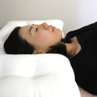 別室で身体を横たえてお休みいただいています。